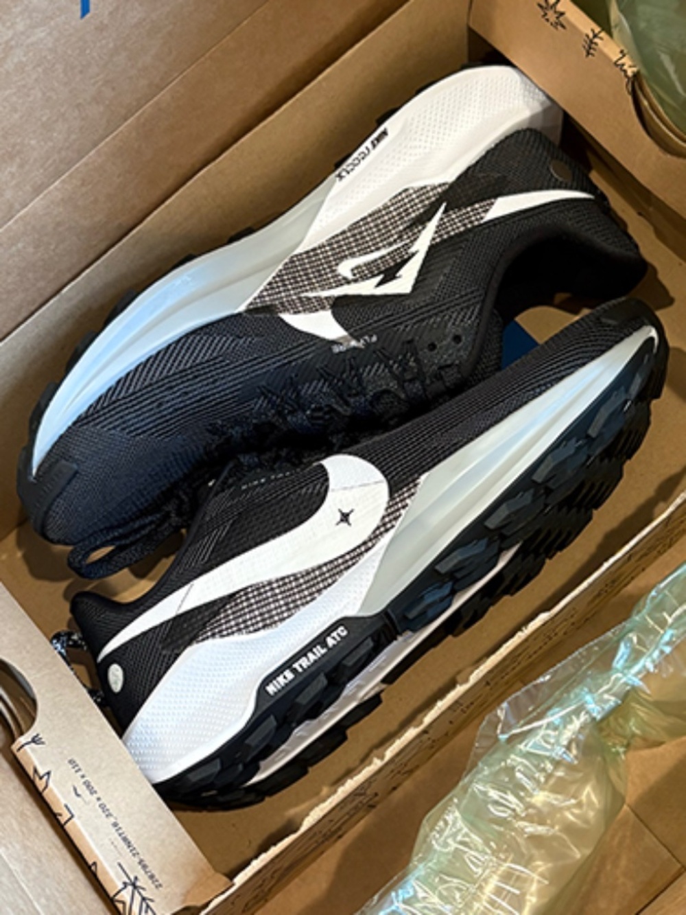 Womans Nike Pegasus Trail 5 - W8 M6.5 Black ReactX